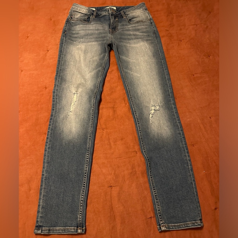 Vigoss Thompson Tomboy Jeans, Size 27, Distressed
